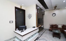 Oyo Royal Taj Home Stay